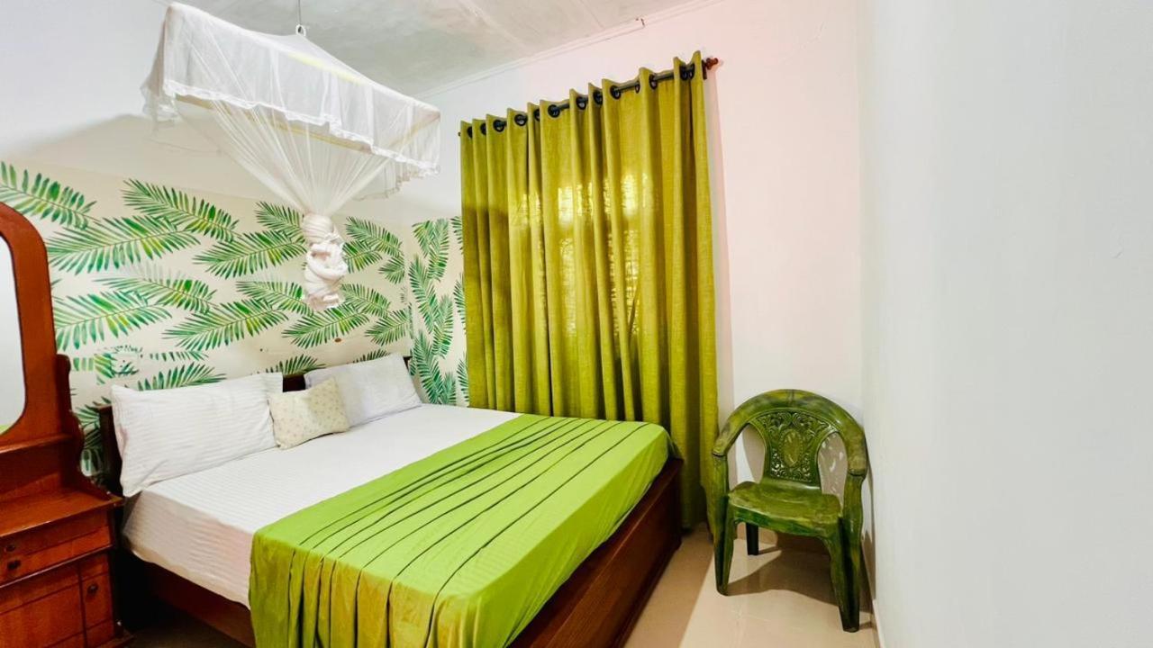 Village Feel Home Stay Sigiriya Exteriör bild